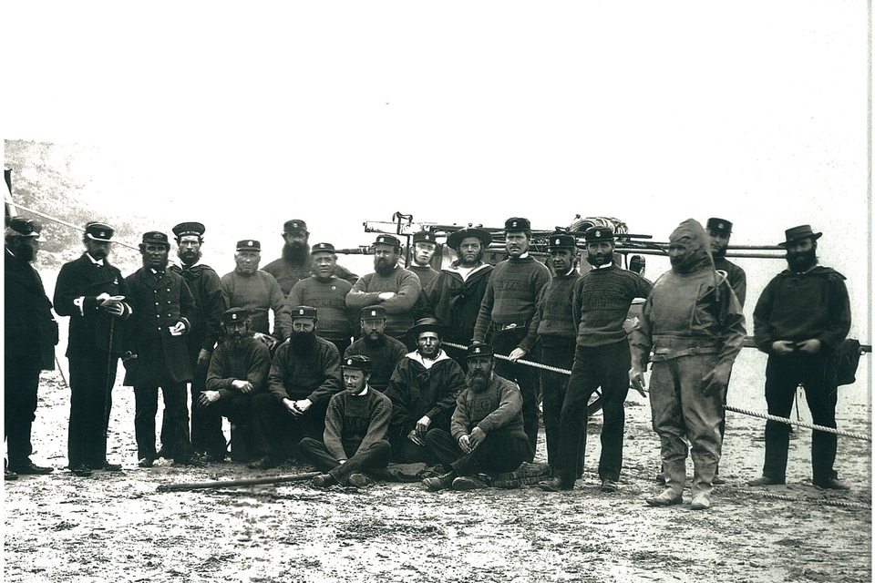 From days past, a coastguard team - including a diver - pose for the camera    Picture credit: National Emergency Service Museum