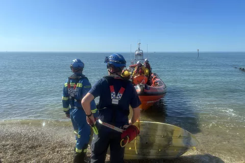 Littlehampton - Being prepared for the worst helps kayaker to be rescued