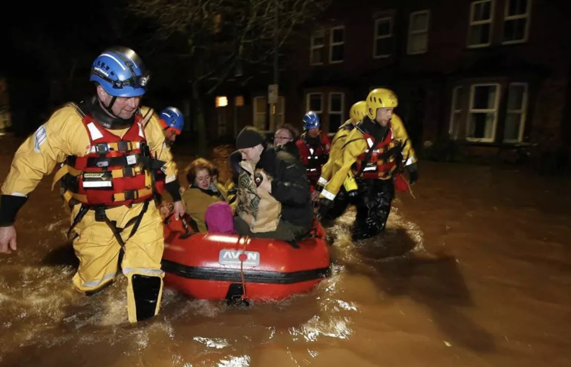 Coastguard helping in flood