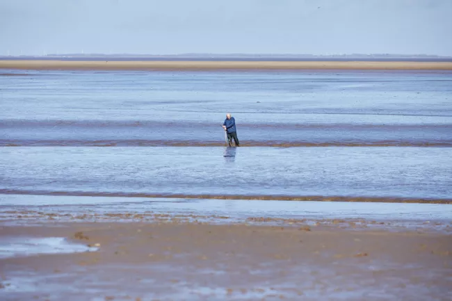 Stuck in the mud on a tidal flat (also known as a mudflat), it happens very easily, very quickly and with little warning, so know what to do if the worst happens