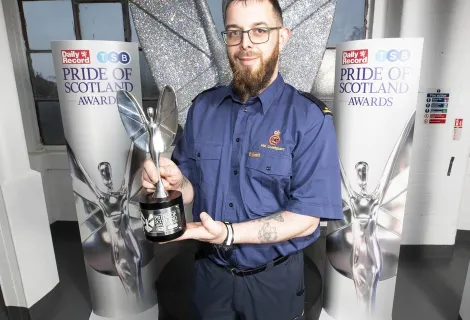 Jamie Newlands with award