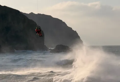 HM Coastguard Search and Rescue Helicopter R924 effects a rescue at Perranporth. December 2025. 
